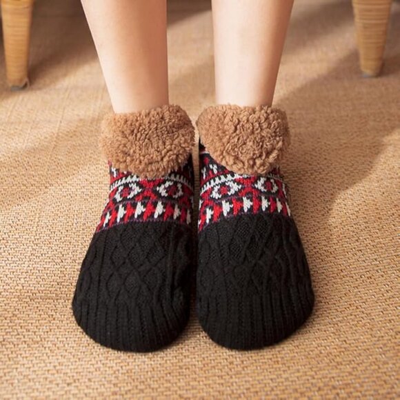 Adult Knitted Slipper Socks - Picture 1 of 5